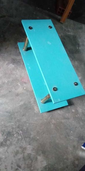 Mesa de sala, baixa, estilo vintage