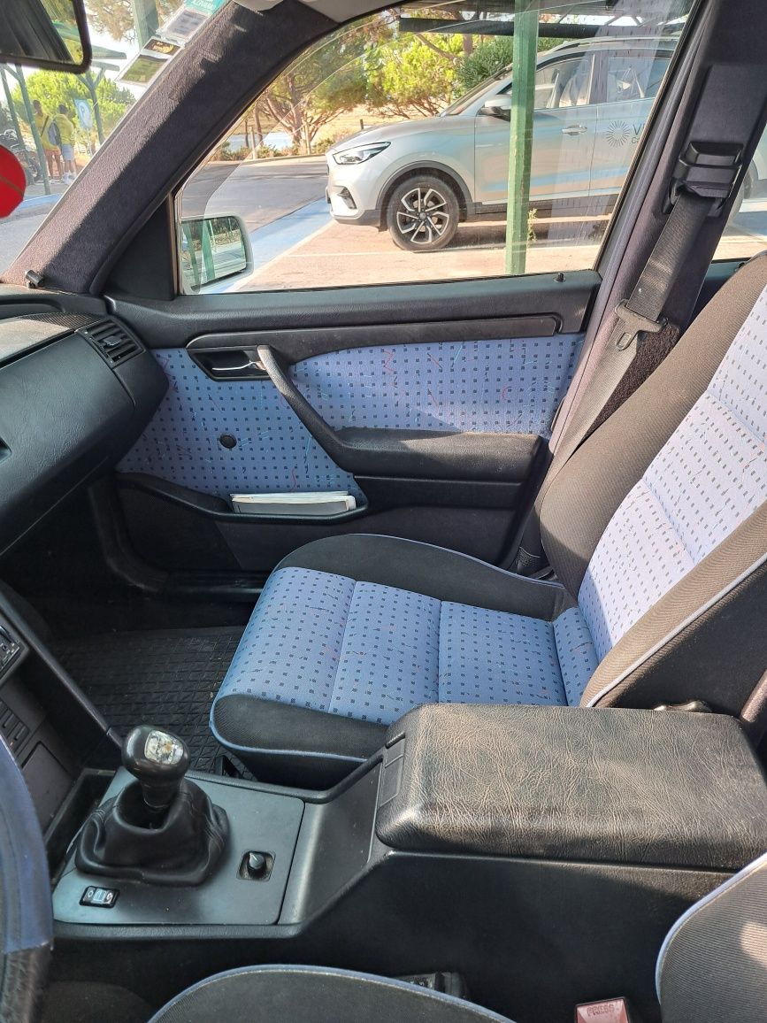 Vendo carro Mercedes Benz  C220 diesel