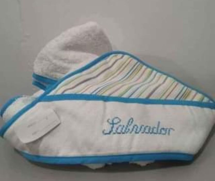 Conjunto de banho personalizado com o nome *Salvador*