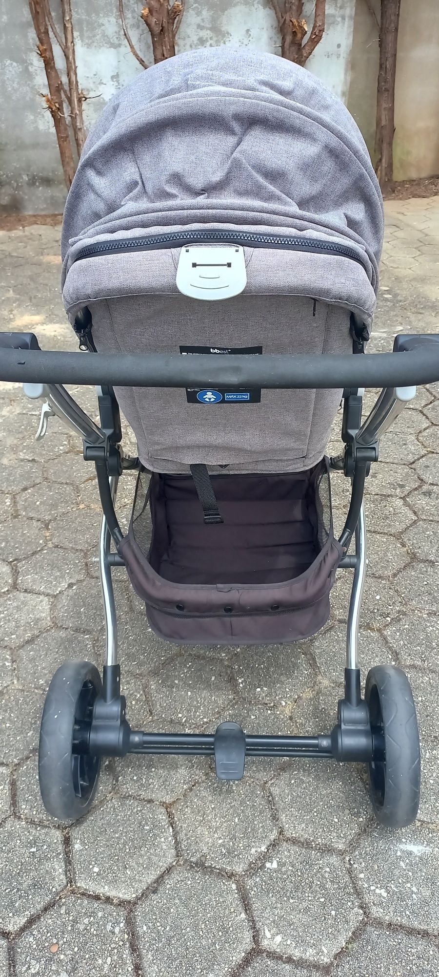 Carrinho de bebé em otimo estado