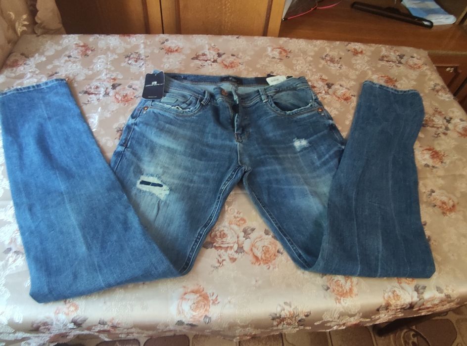 Мужские джинсы, новые, размер 32, Турция