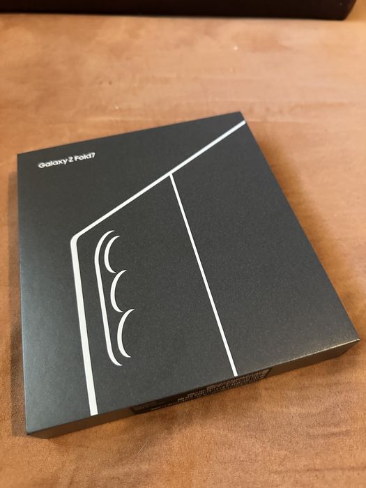 Samsung Galaxy Z Fold 7 - Jetblack - 256 gb - NOVO (selado) garant 3an