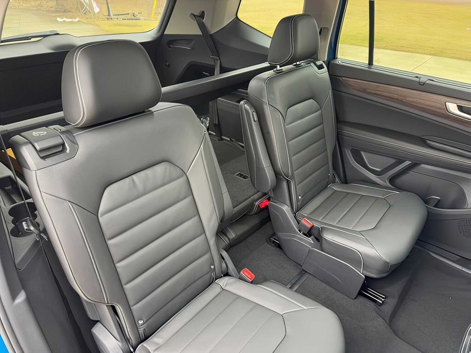 Volkswagen Atlas      2025