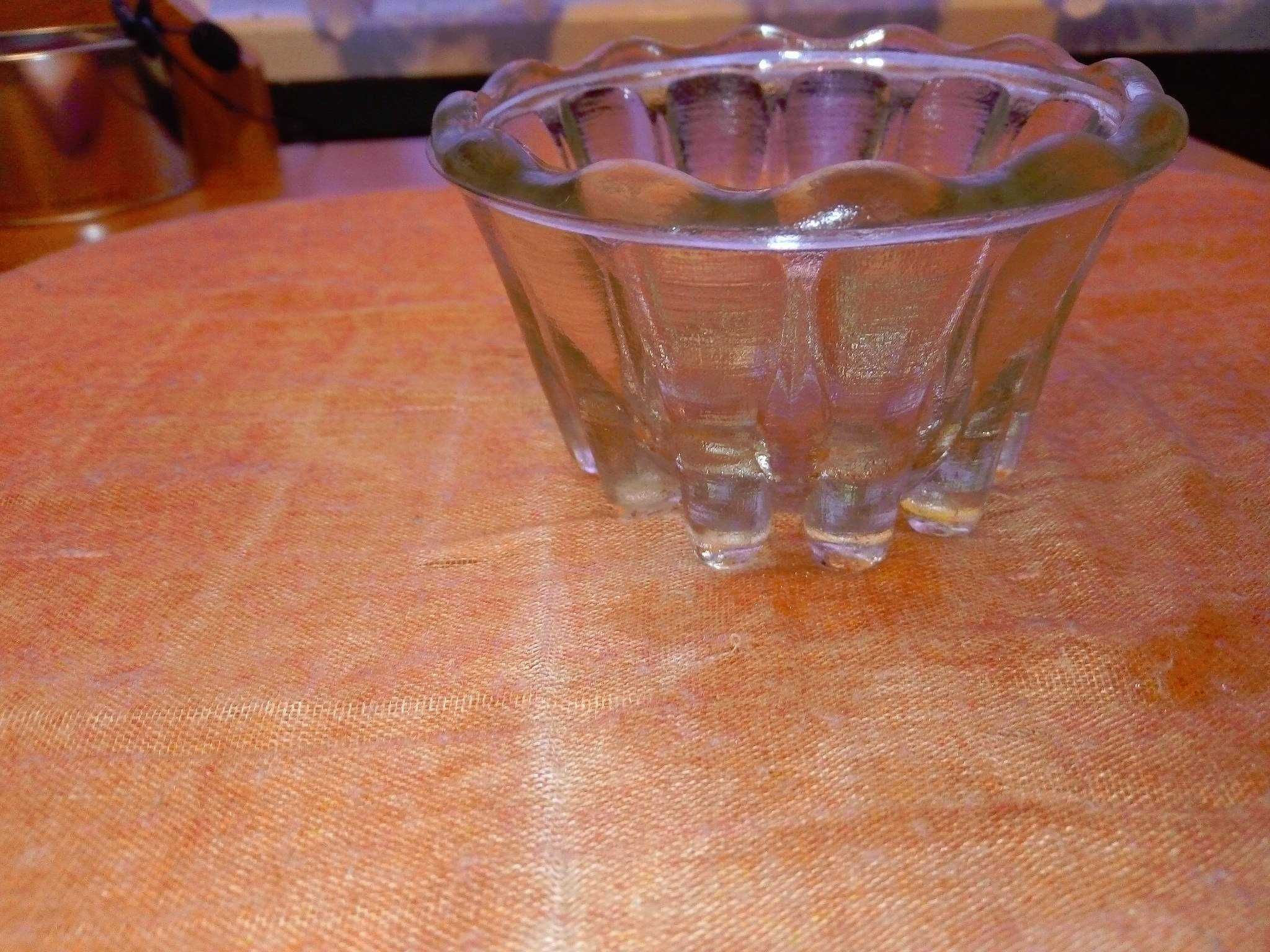 Popielnica popielniczka szklana przezroczysta biała znicz PRL 5cm