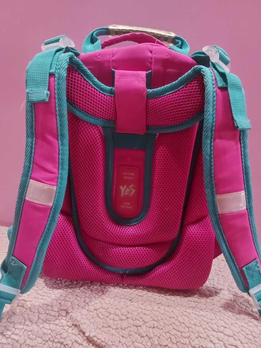 Рюкзак для девочки 1-2 класс