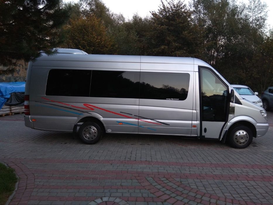 Пасажирські перевезЕння по Україні автобусами, трансфери , екскурсії.