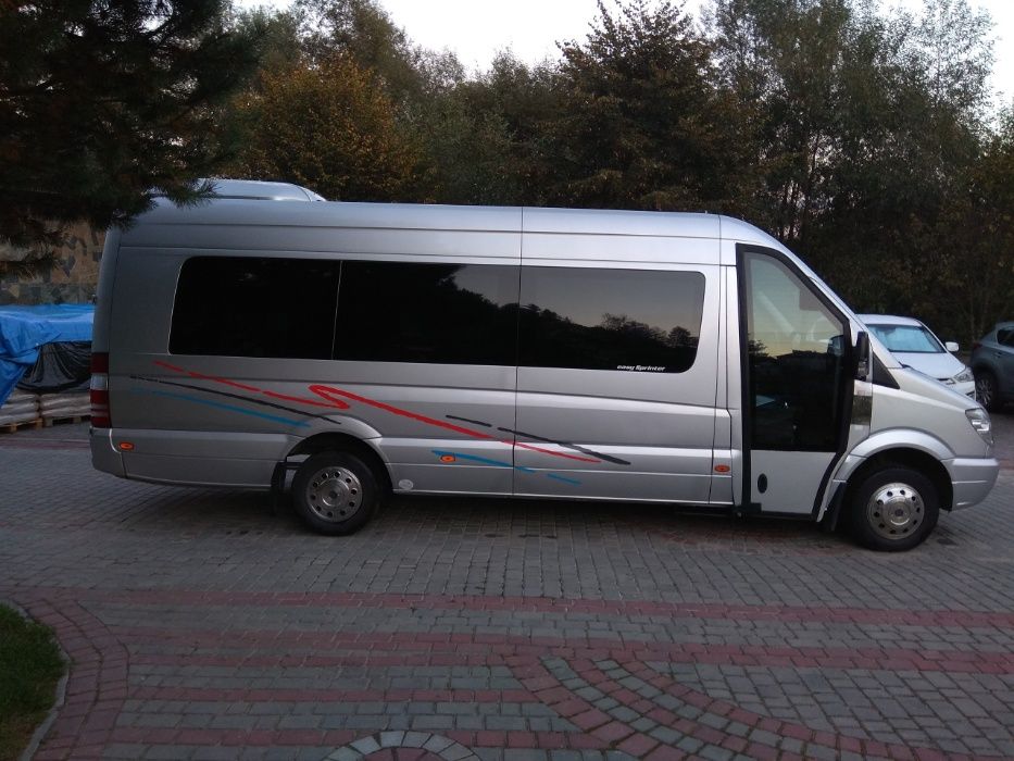 Пасажирські перевезЕння по Україні автобусами, трансфери , екскурсії.