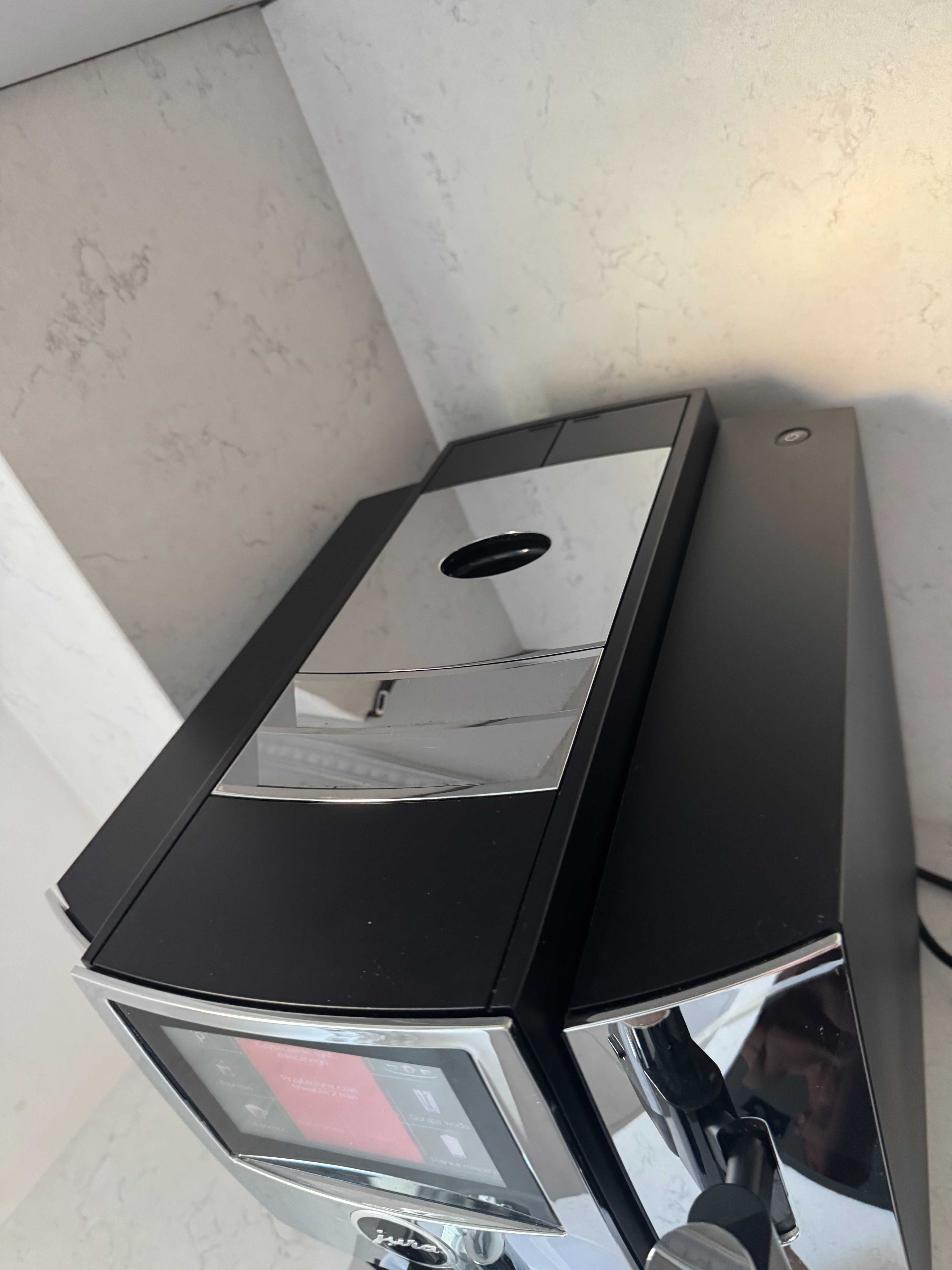 Ekspres Jura S8 w bardzo dobrym stanie