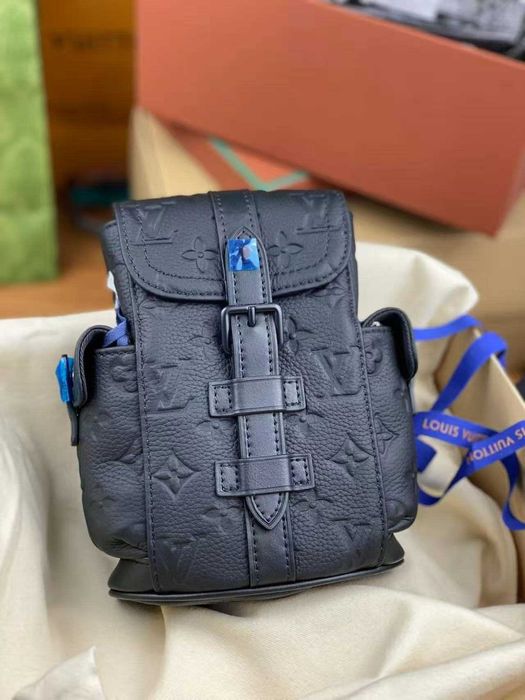 LOUIS VUITTON Mochila Nano Christopher – Estilo Casual/Moderno