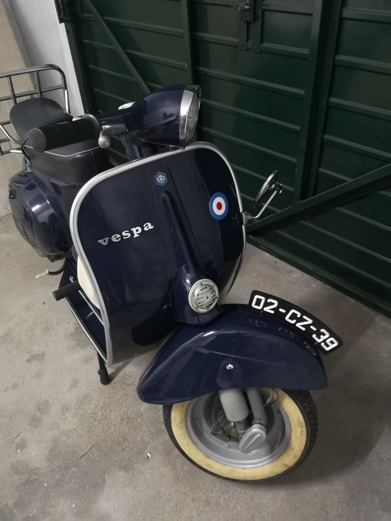 Alugo vespa antiga para eventos/montras