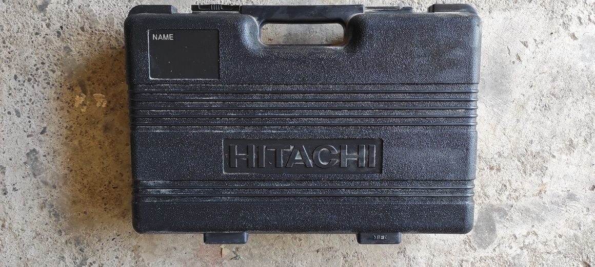 Шуруповерт Hitachi