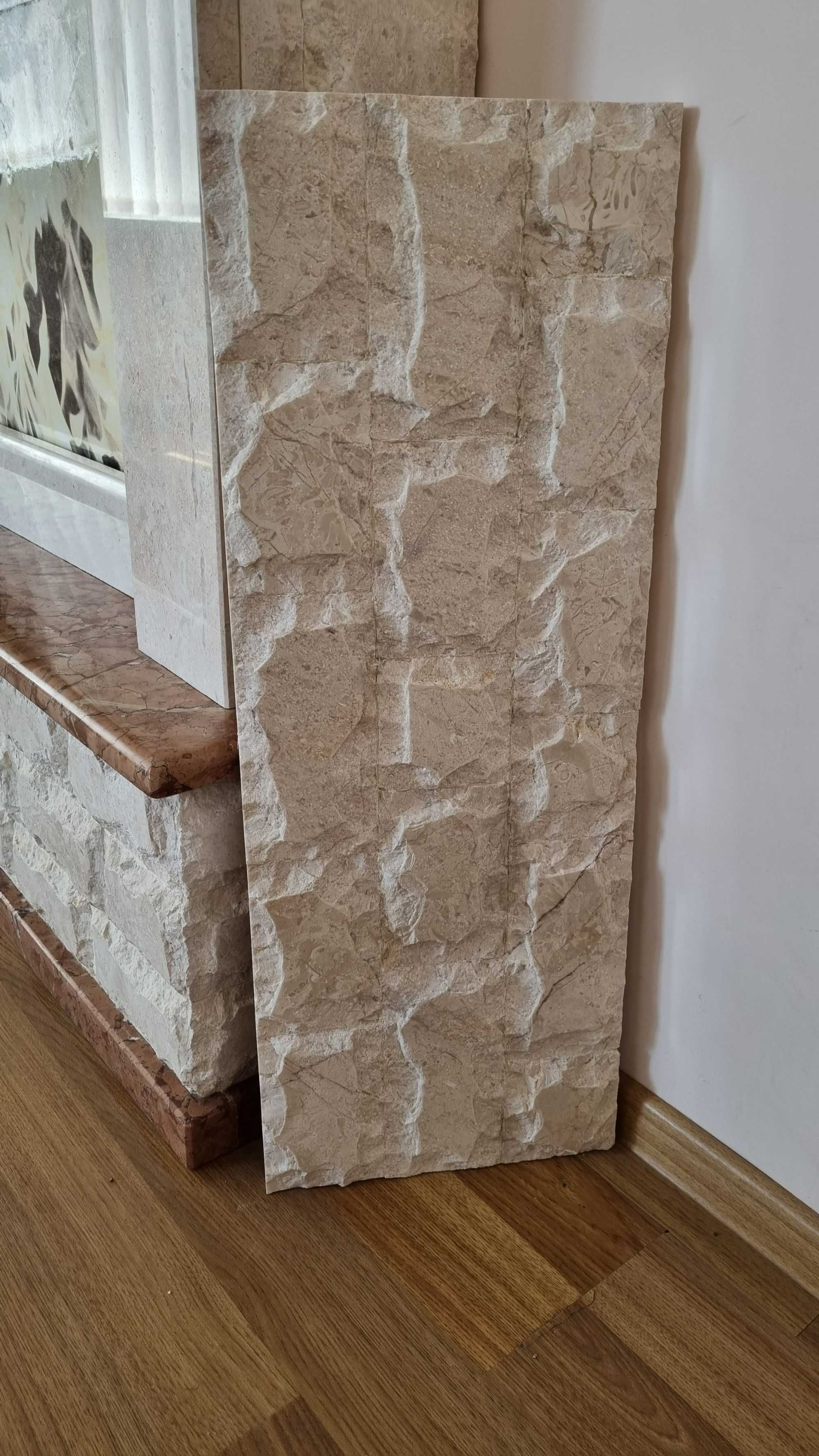 Плитка. Стінова панель з натурального мармуру для каміна.