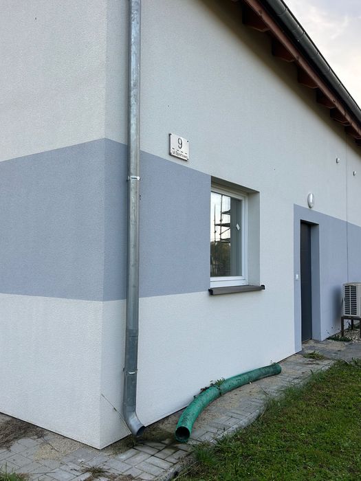 Gotowy dom do wykończenia w zabudowie bliźniaczej w Przewozie