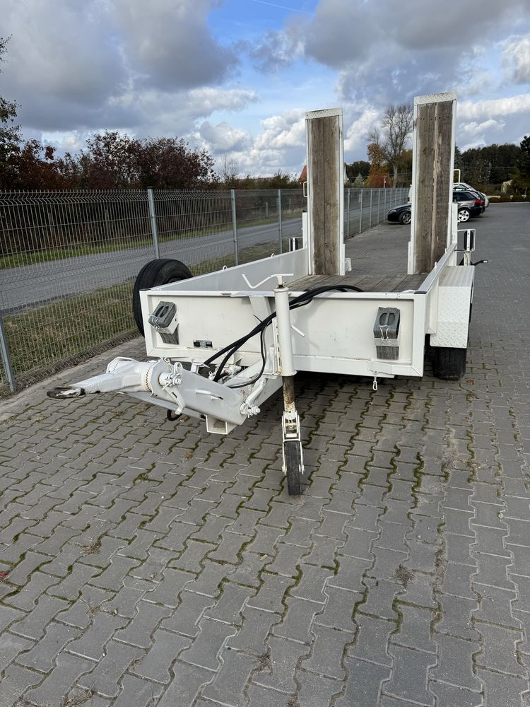 Przyczepa Laweta BLOMENROEHR Niskopodwoziowa 5T do przewozu maszyn
