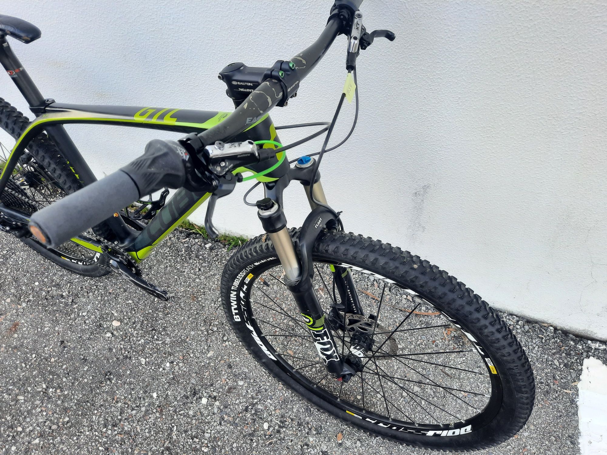 Cube carbono  27.5 com mavic fox e xt