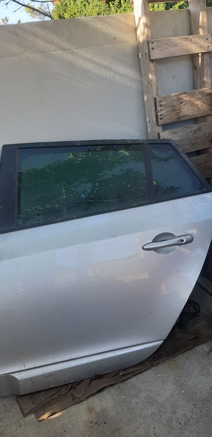 Porta trás esquerda Renault megane 3