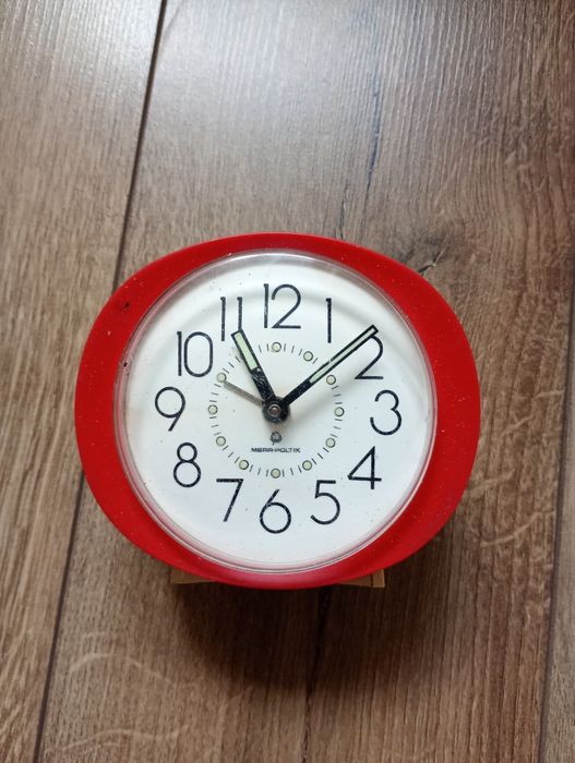 Budzik mechaniczny Mera Poltik