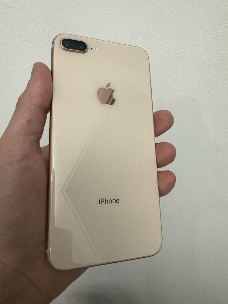 Продам iPhone 8 plus gold 64 gb R-sim