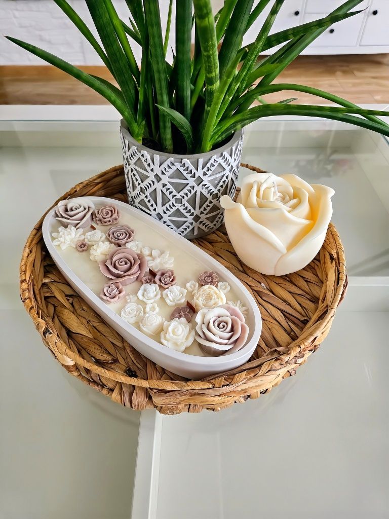Świeca sojowa w gipsowym odlewie