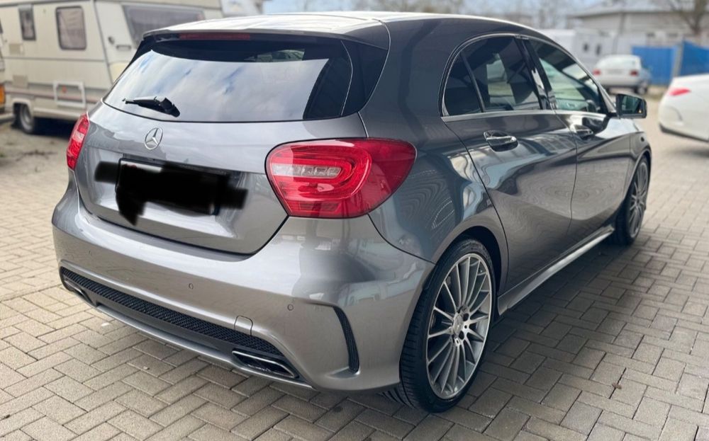 Mercedes A45 AMG