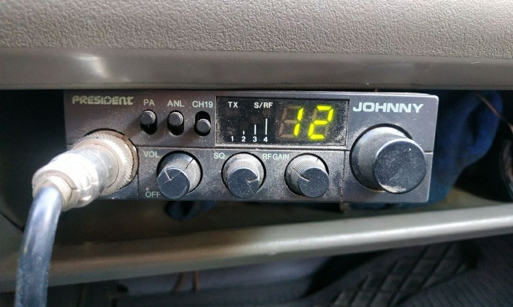 рація автомобільна