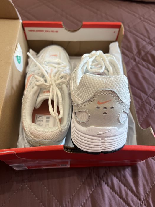 Novo nunca foi usado (N° das sapatilhas 33)