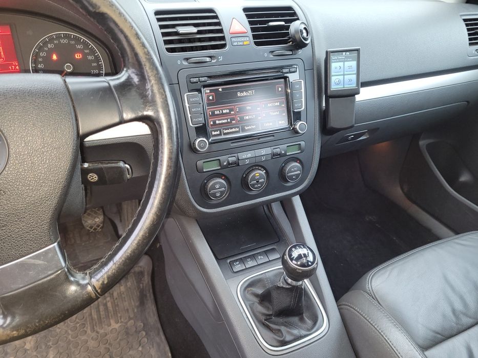 Vw Golf V  1.9 TDI skóry panorama klimatronik elektryka