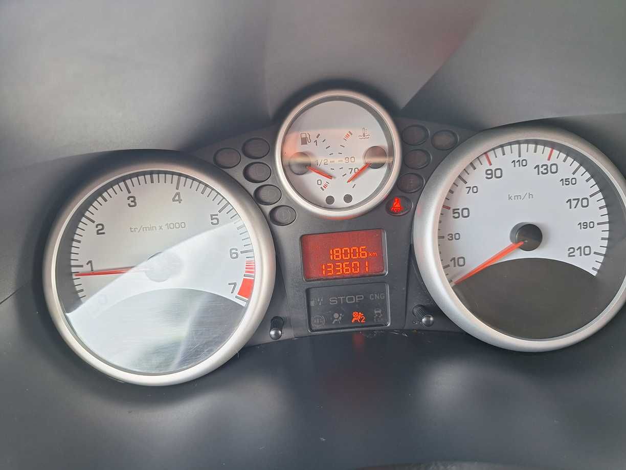 Peugeot 206 plus 1,4 benzyna, niski przebieg