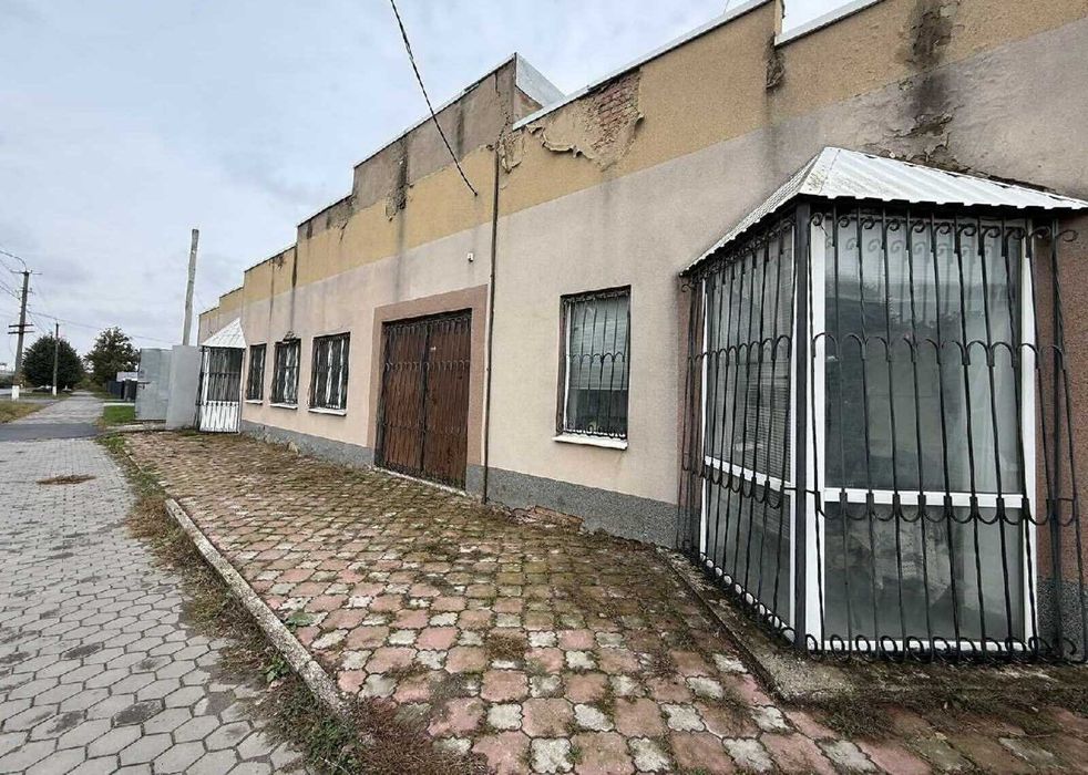 Продаж спеціального приміщення в Гнівані