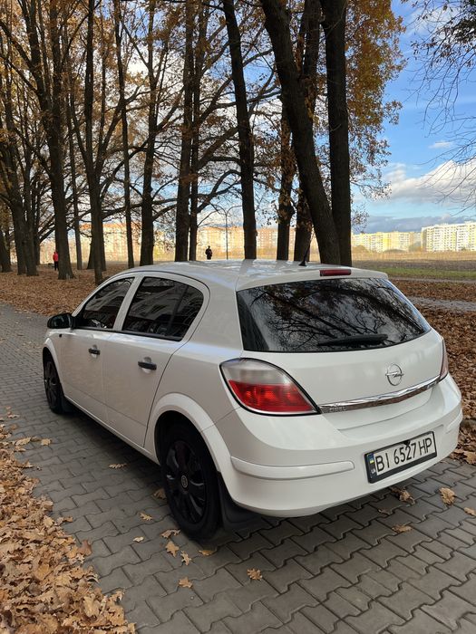 Продам Opel Astra H