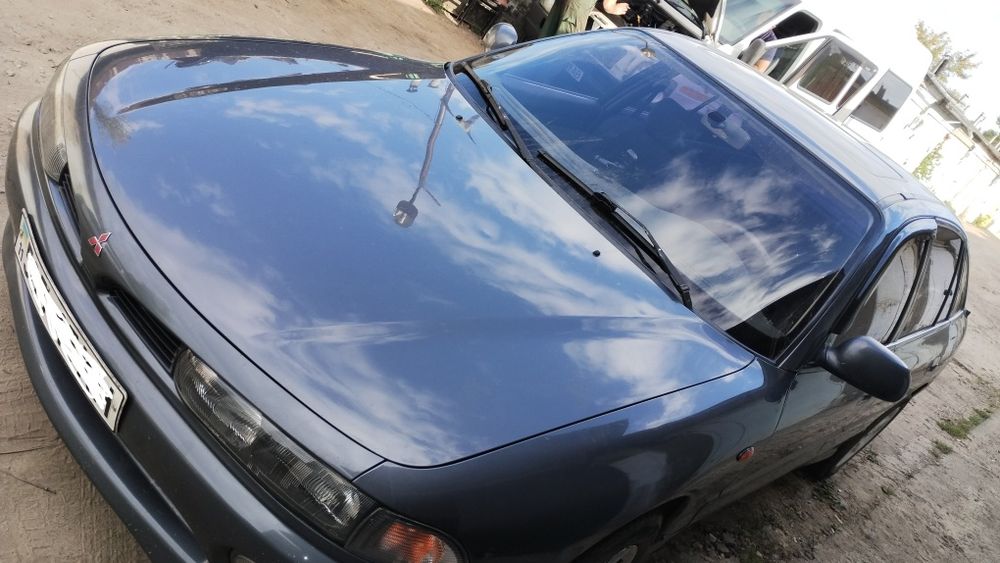 Mitsubishi galant 1993р. на запчастини.