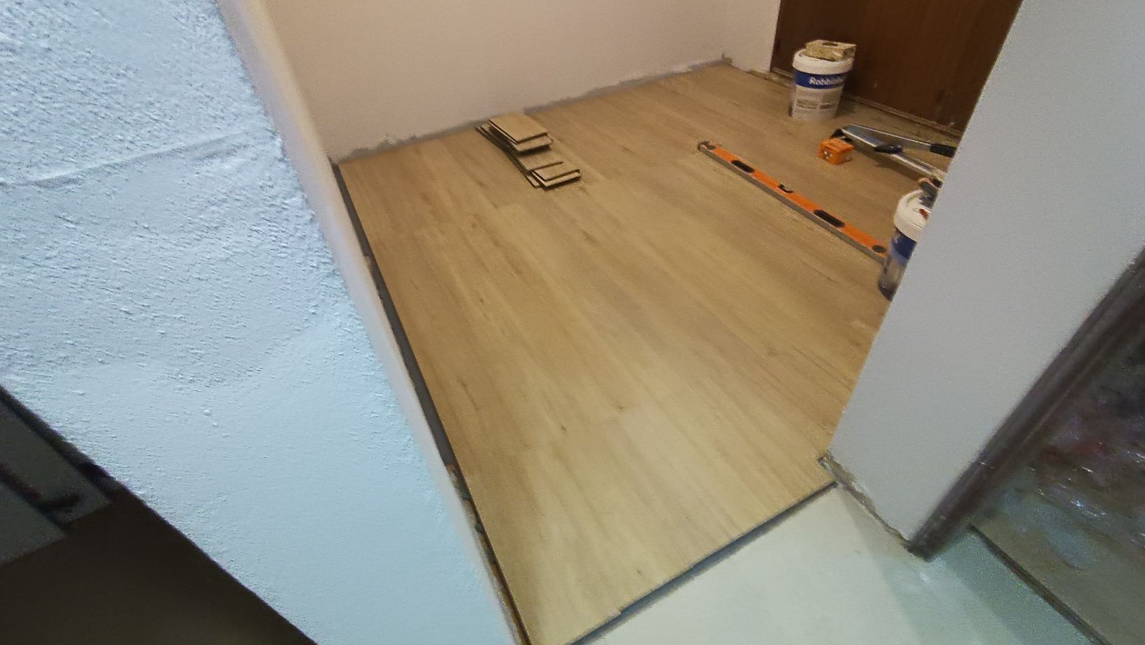 Serviços de Pladur e outros