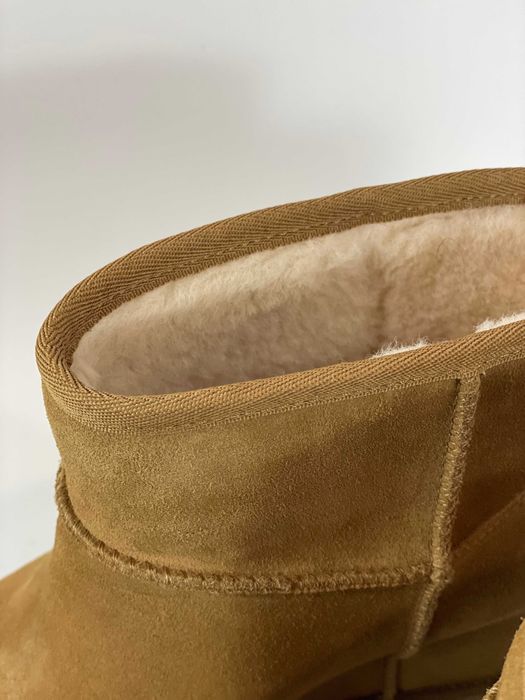 Жіночі зимові чоботи UGG Classic Femme 43 розмір