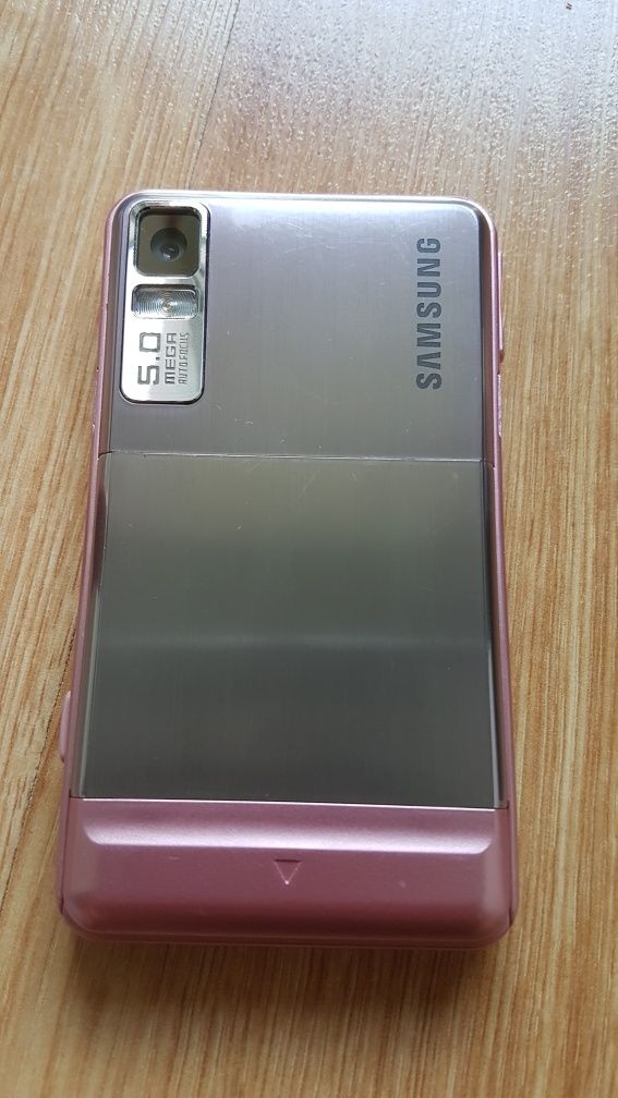 Telefon Samsung F480i