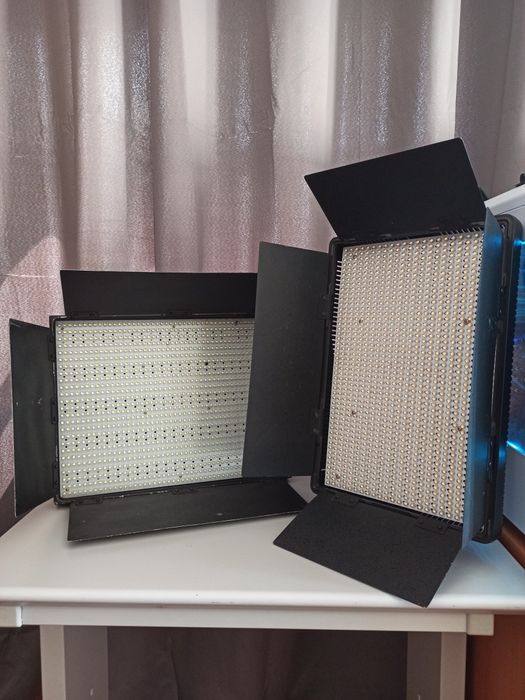 2 Painéis Led Cinelight Dayled 1200 bi-color