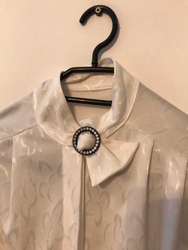 Elegancka biała we wzorki koszula bluzka ze stójką do biura  M 38