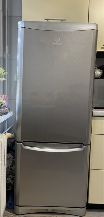 Lodówka Indesit Baan 10