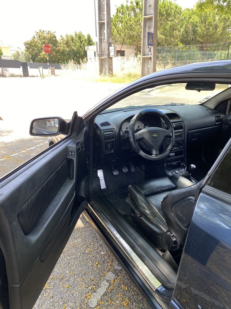 Opel Astra G 1.8 16v Bertone gasolina c/ sistema de GPL