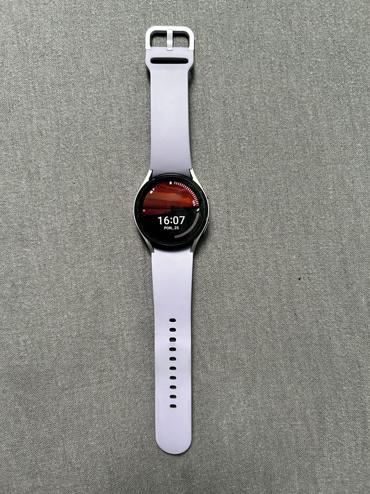 Samsung Galaxy Watch 5 LTE 40mm, fioletowy