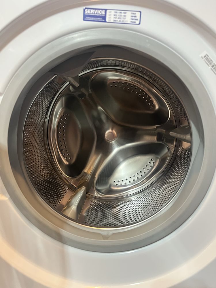 Máquina de Lavar Roupa Indesit Innex – 8kg | 1200 rpm | Classe A+++