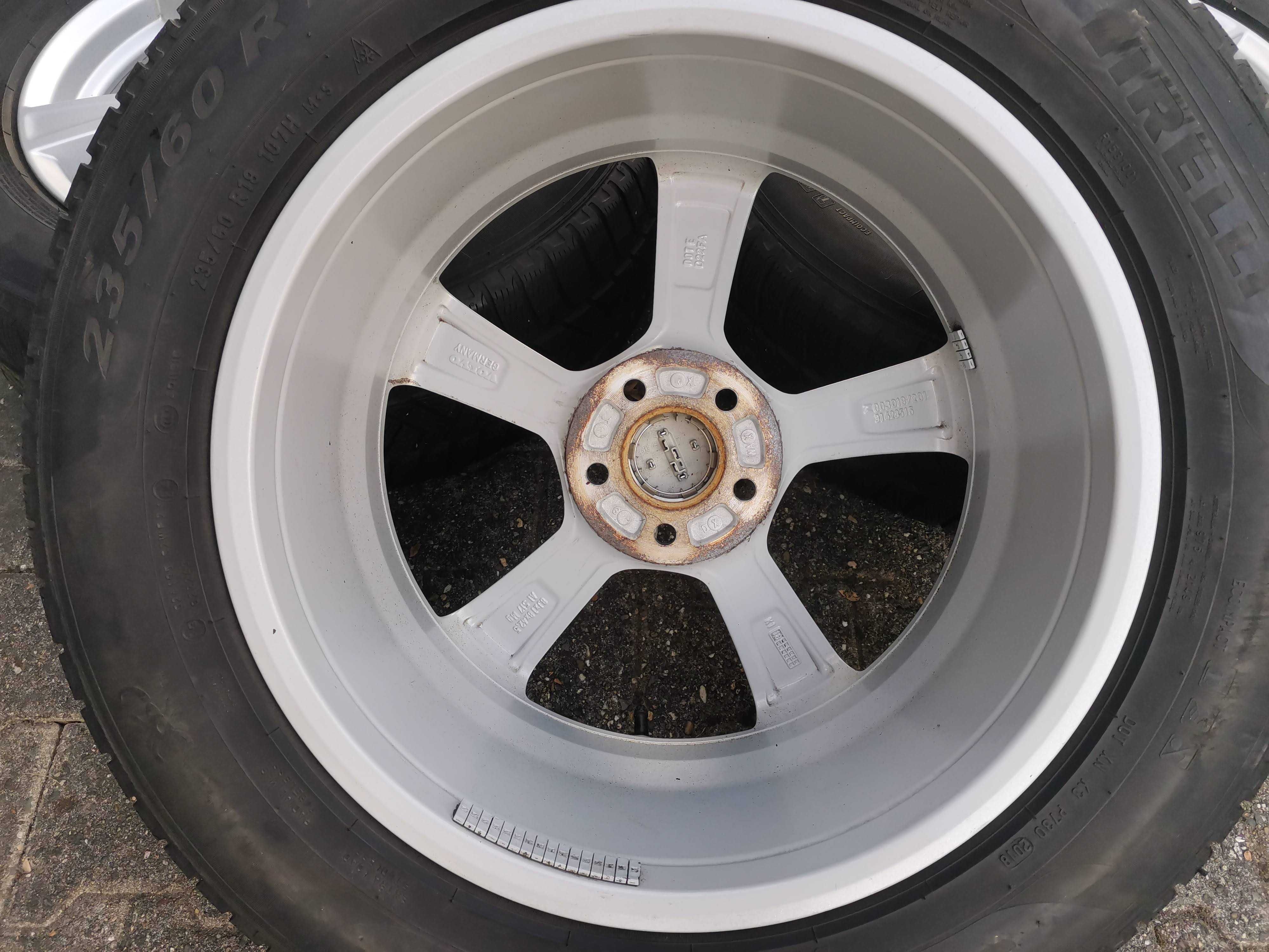 Felgi VOLVO XC90 8Jx18H2 5x108 ET42,5 TPMS