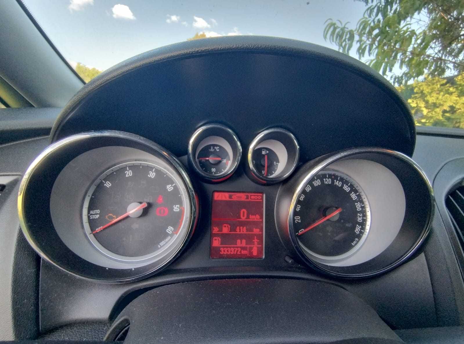 Opel Astra J 1.6 CDTI uszkodzony silnik. Do remontu lub na części.