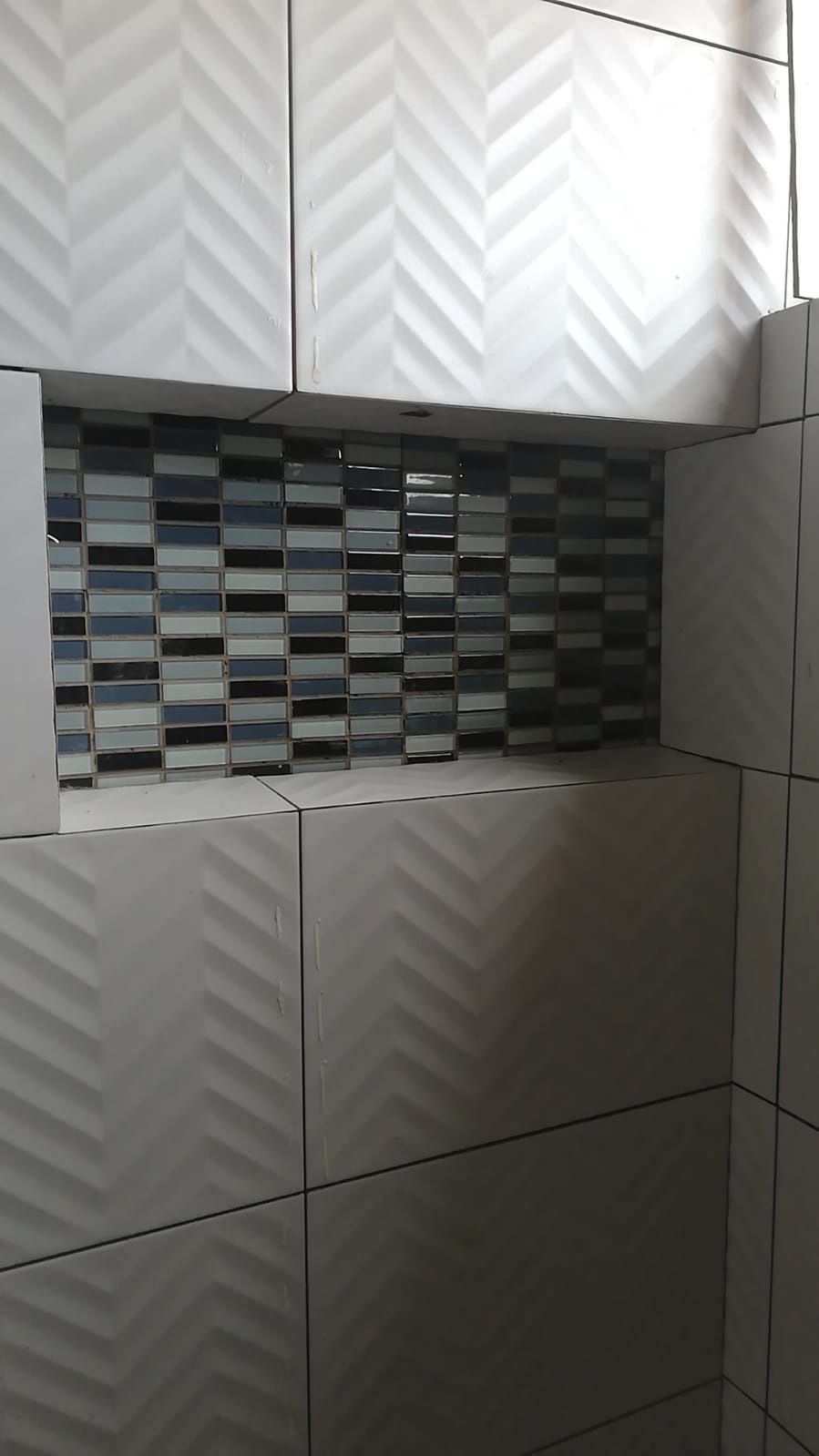 Ladrilhador profesional /cerâmica/porcelanato, Pladur e Pintura