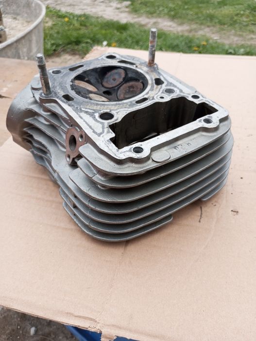 Głowica silnika cylindra Suzuki VS 800 Intruder s501 92 - 09r K4