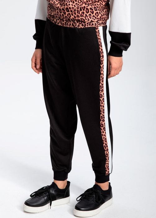 Calças NOVAS Pretas, M