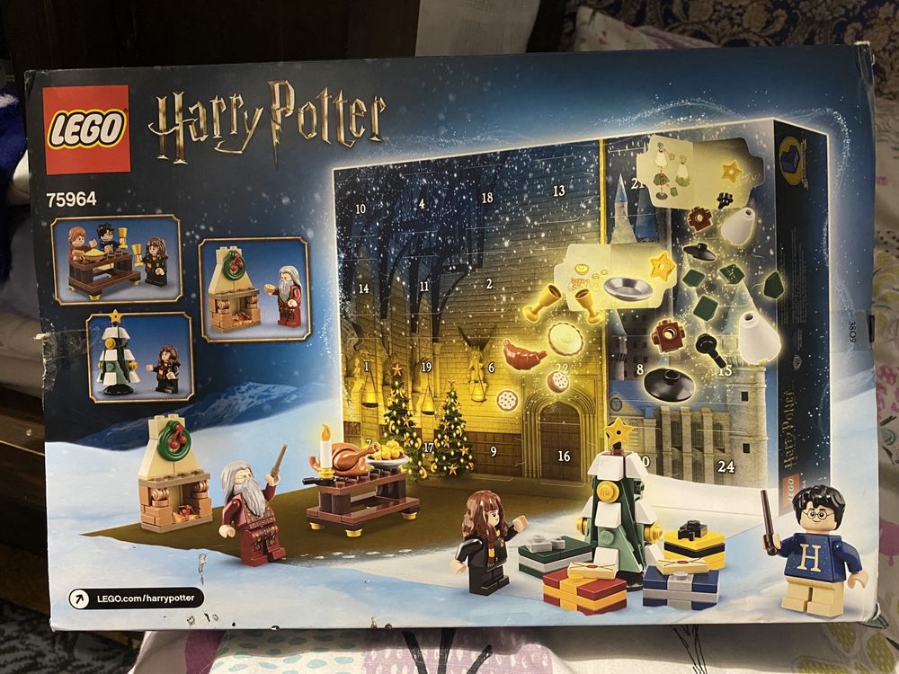 Новогодний календарь  Адвент календарь Harry Potter Lego 75964