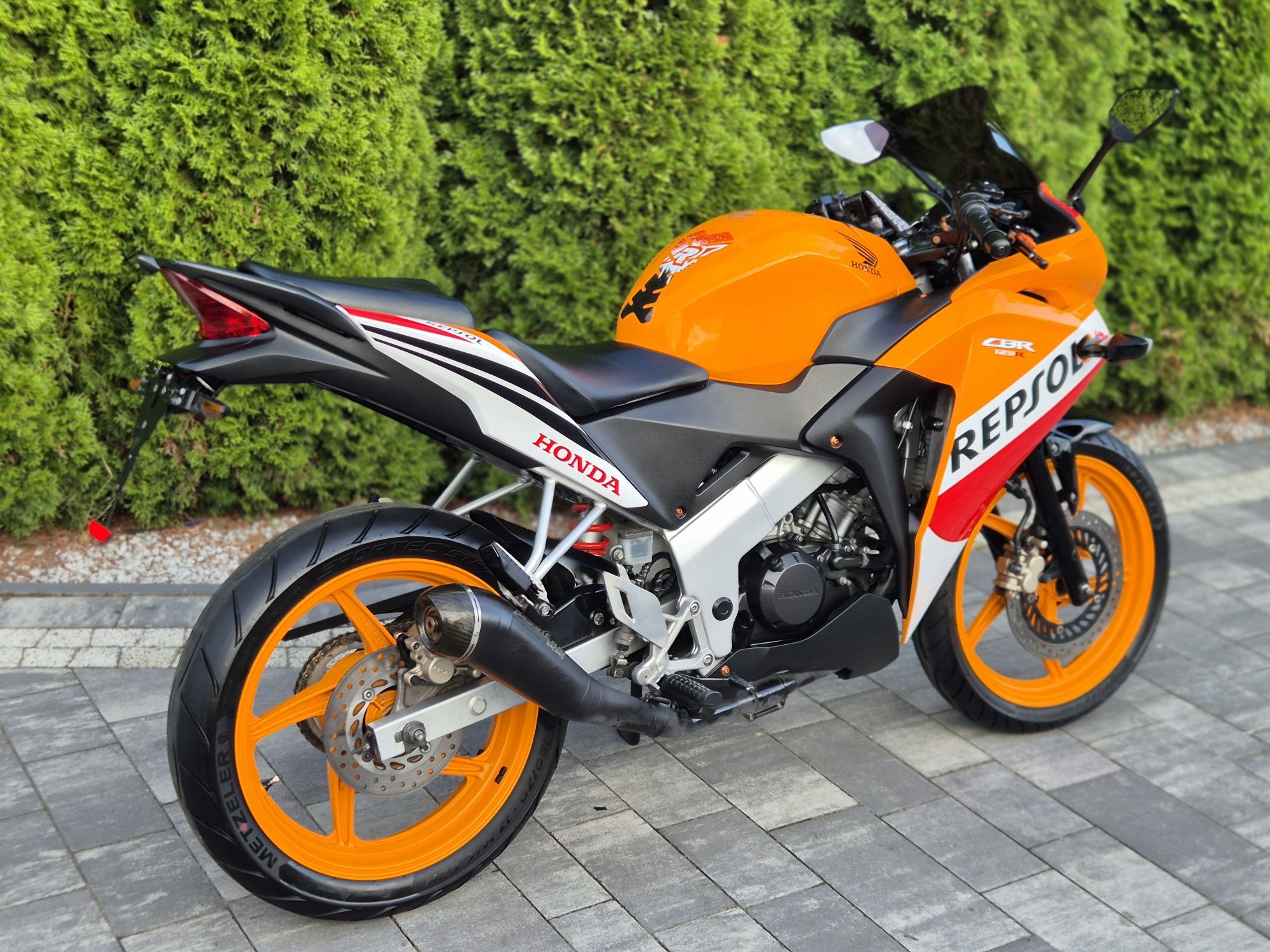 Honda CBR 125 R Wydech Radical REPSOL 2016r kat B a1