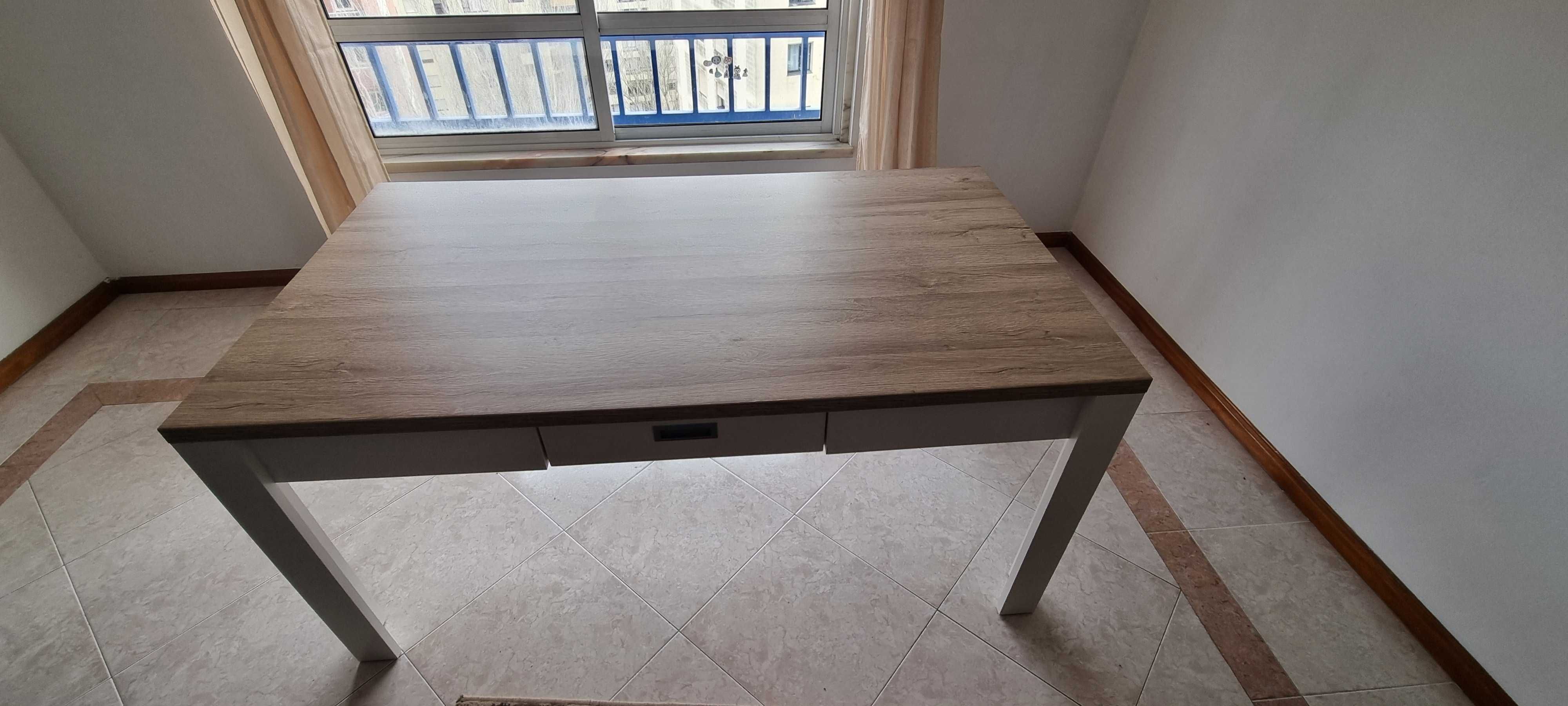 Vendo Mesa Sala Conforma