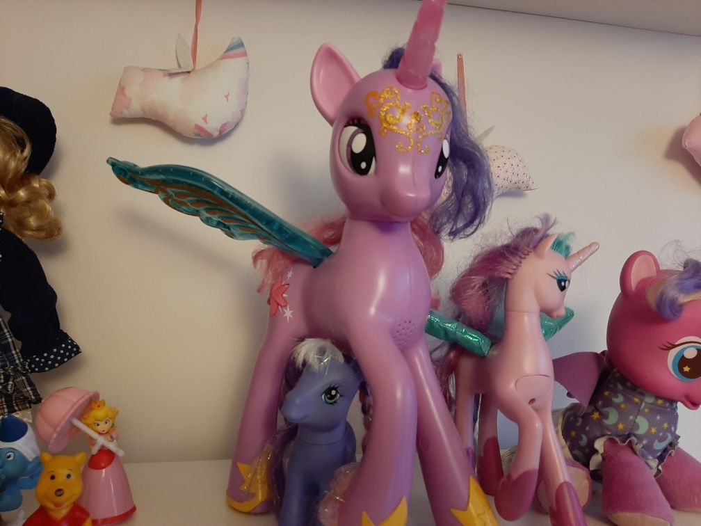 Koniki MY LITTLE PONY,Kolekcja oryginalna,4szt+ 1 pluszowa grająca