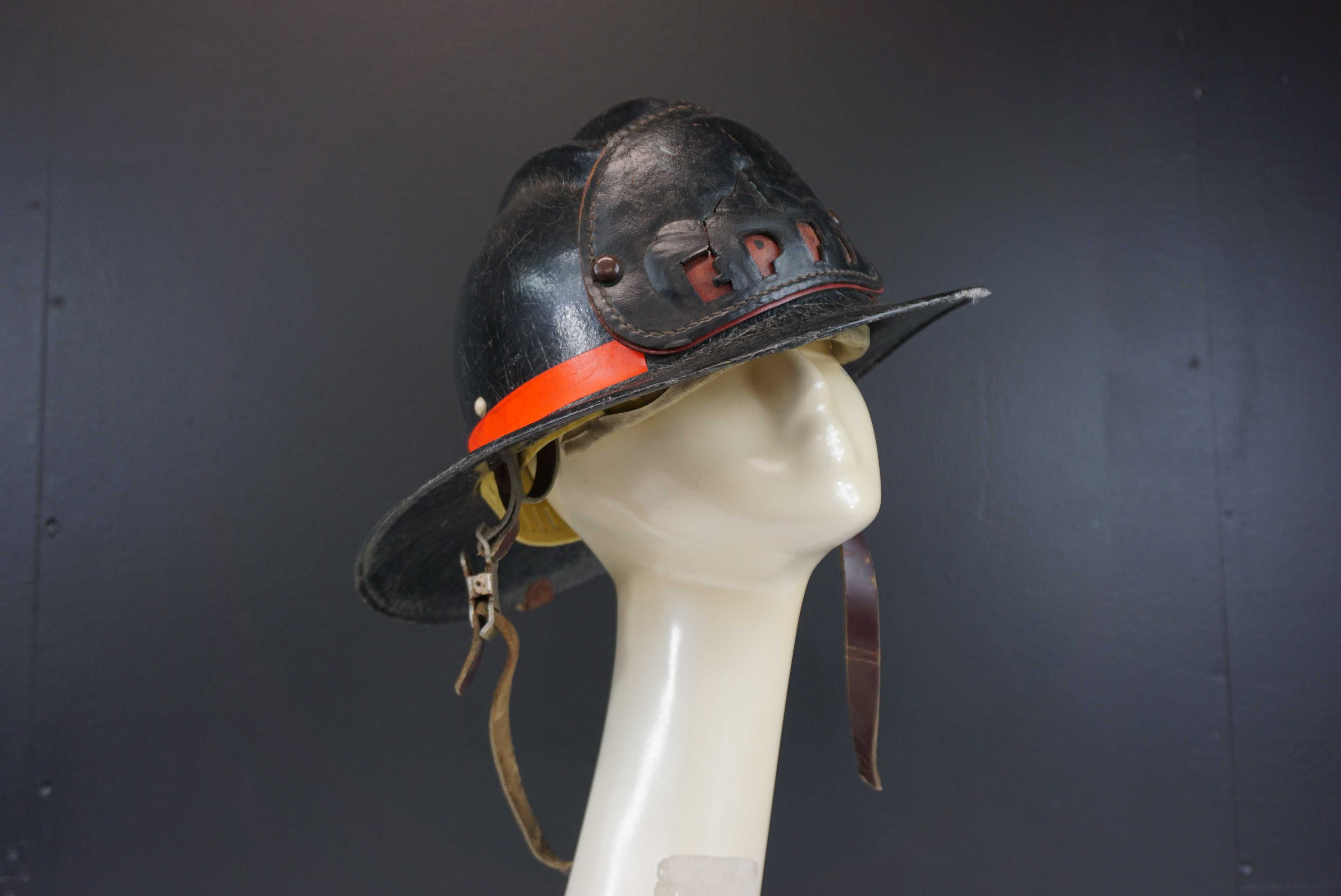 Kask hełm strażacki E.D. Bullard Co. USA